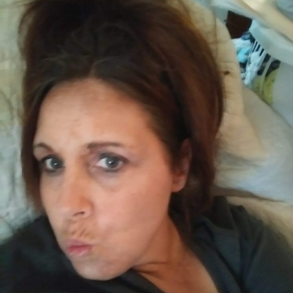 Meet your Posher, Michelle - Picture 2 of 4